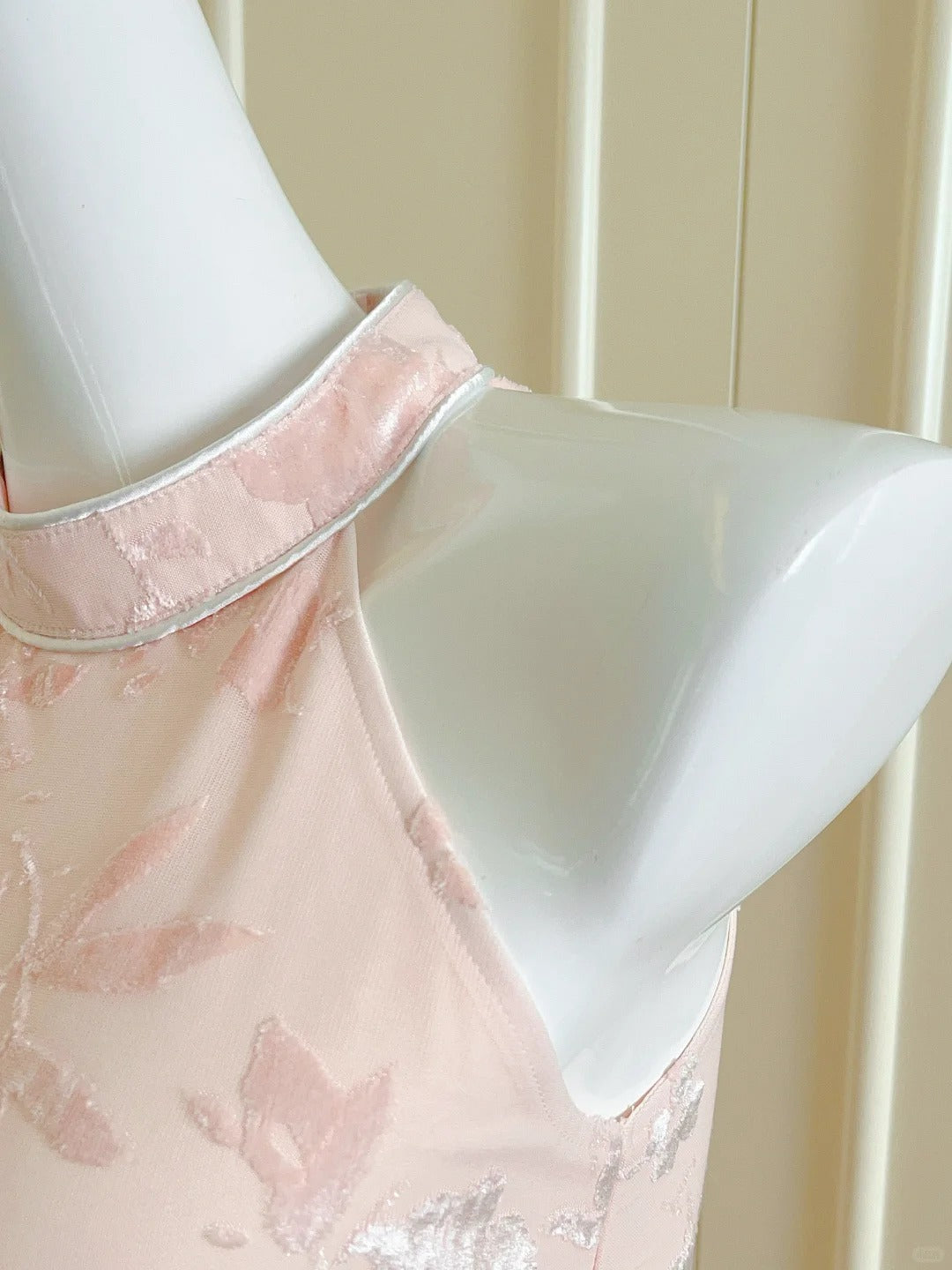Elegant Pink Slim Halter Neck Jacquard Slit Long Formal Prom Dress