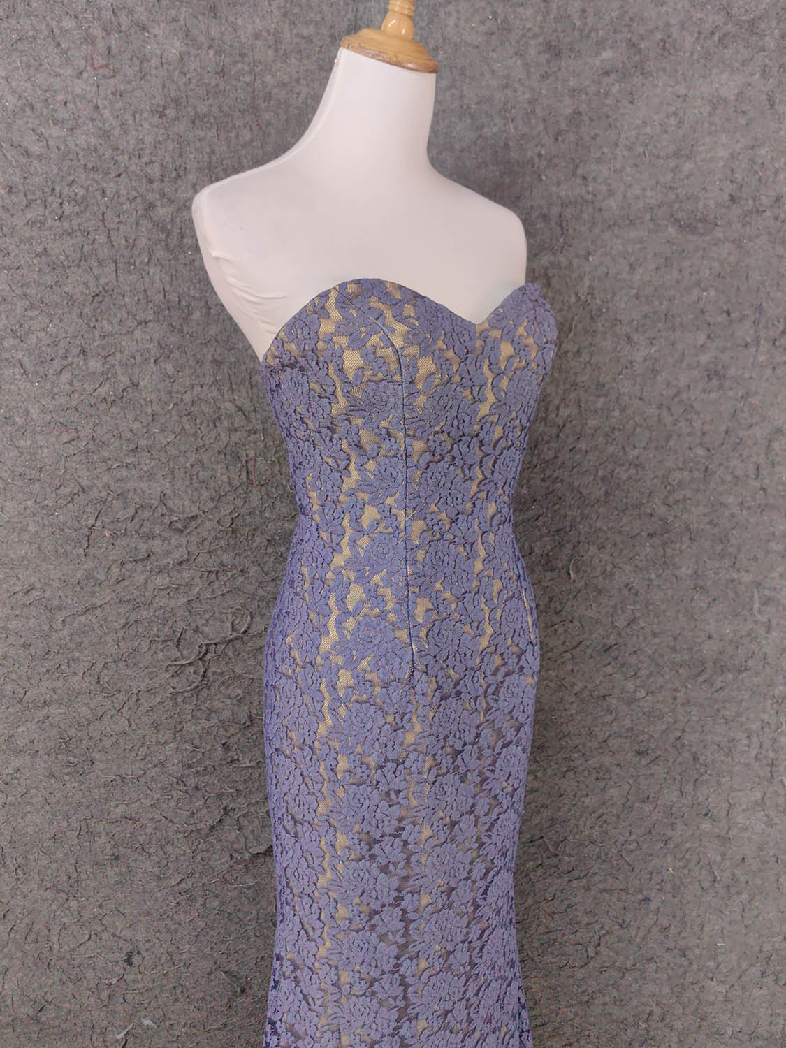 Elegant Purple Sweetheart Neck Split Lace Long Formal Prom Dress