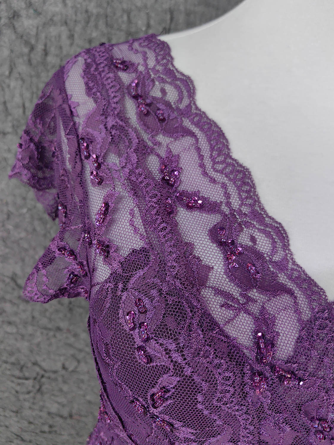 Elegant Purple V-Neck Lace Long Formal Prom Dress