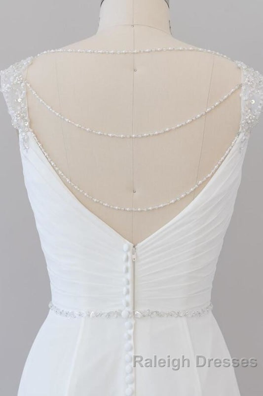 Elegant Ruffle Beading Chiffon Sheath Wedding Dress