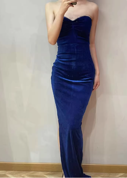 Elegant Sexy Royal Blue Sweetheart Neck Velvet Long Formal Prom Dress Main image