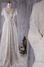 Elegant Short Sleeve A Line Lace Wedding Dresses