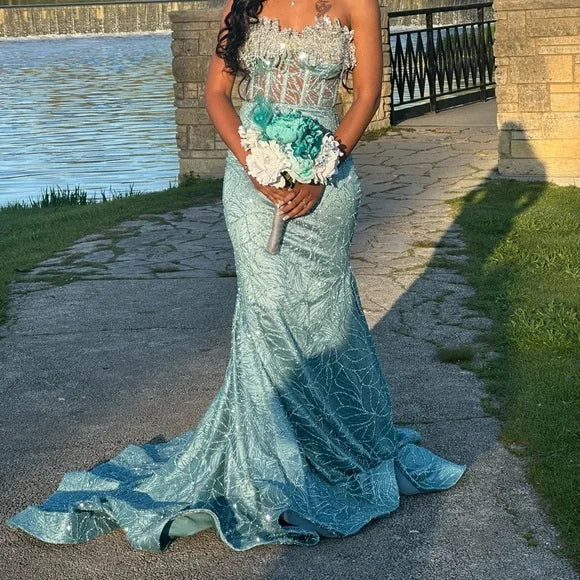 Elegant Teal Strapless Prom Gown Main image