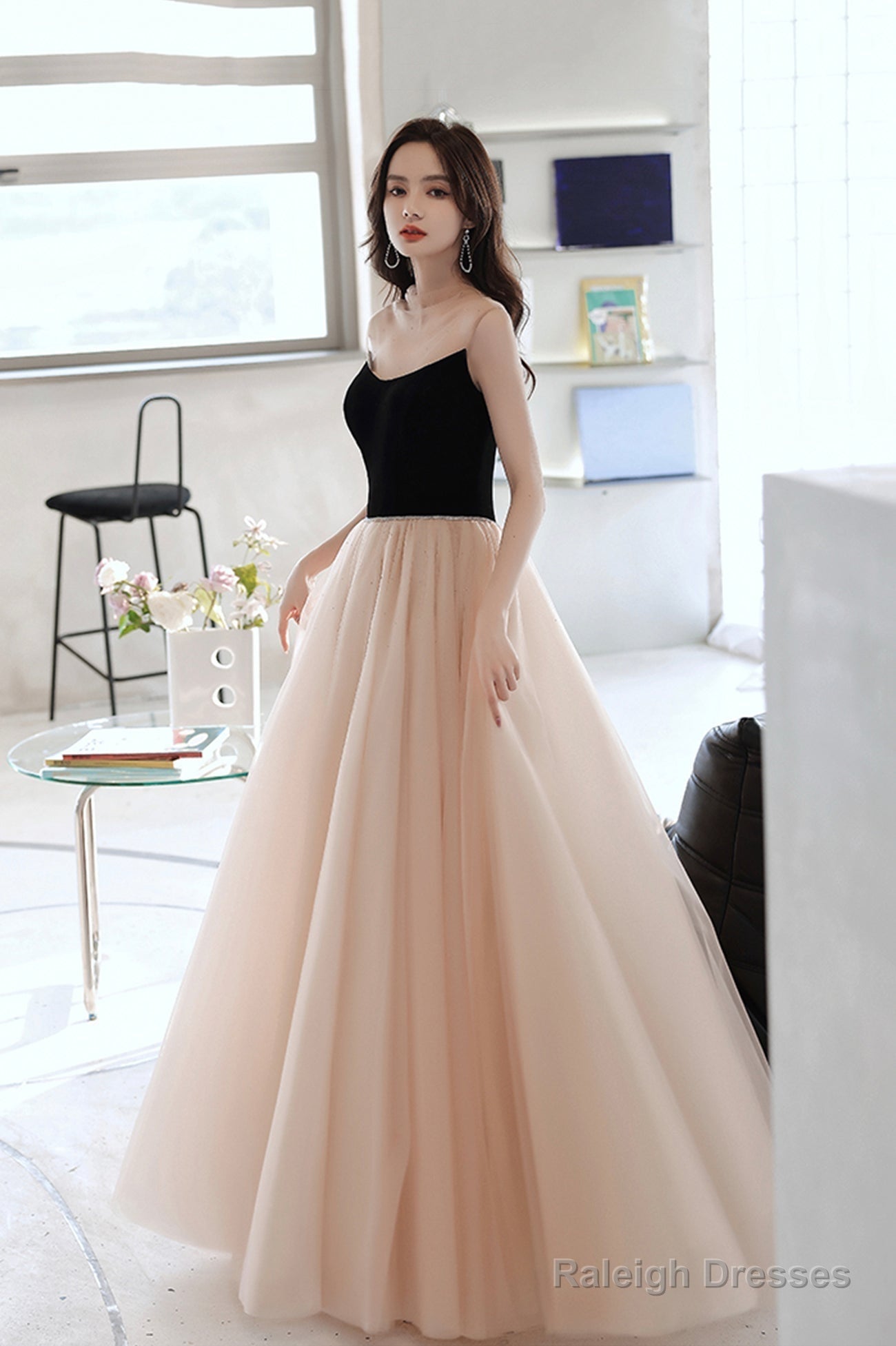 Elegant Tulle Long A-Line Prom Dress, Champagne Scoop Neckline Evening Dress