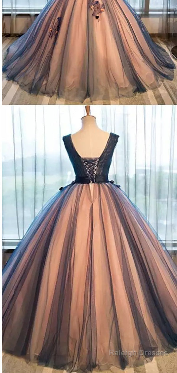 Elegant V-Neck Black Tulle Applique Prom Dress,