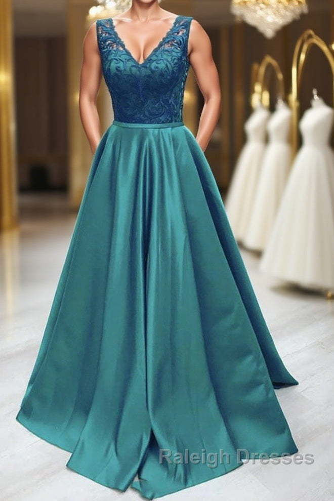 Elegant V Neck Green Lace Long Prom Dress, Green Lace Formal Graduation Evening Dress Main image