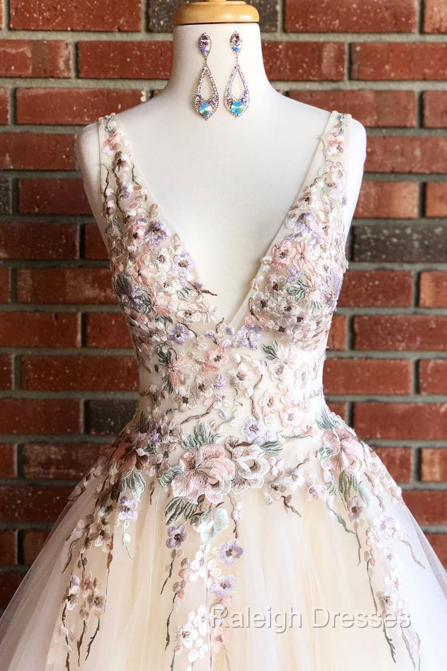 Elegant V Neck Ivory Long Prom Dress with Floral Embroidery Secondary image