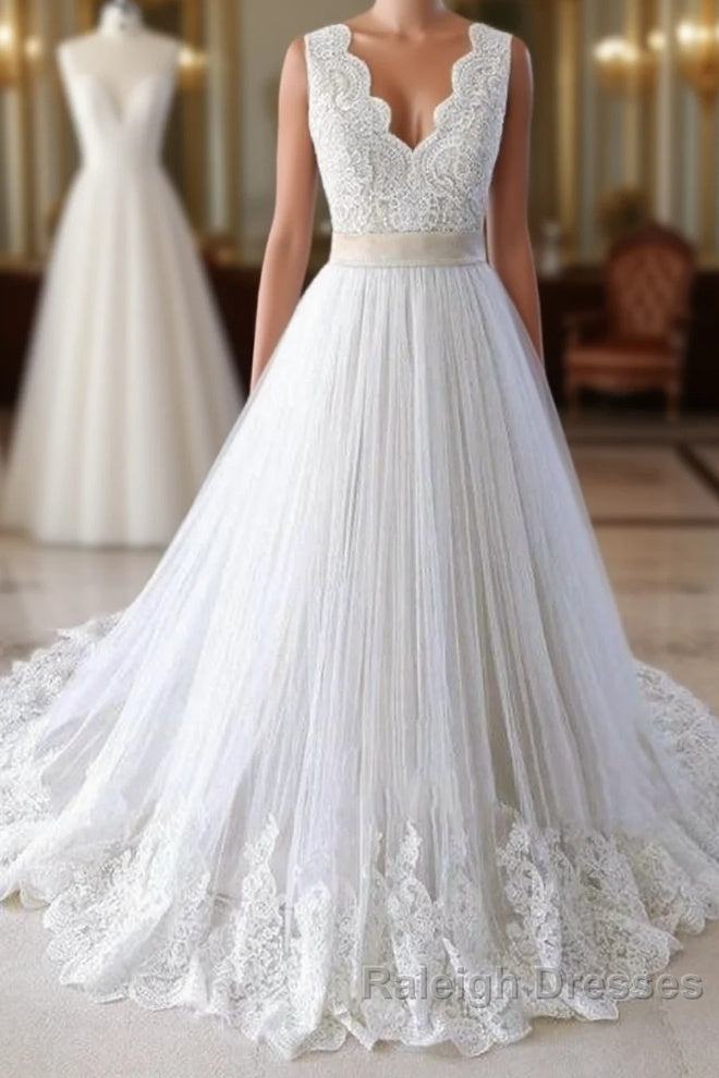Elegant V-neck Lace Tulle A-line Wedding Dress Main image