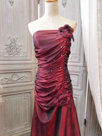 Elegant Vintage Burgundy Strapless Ruched Satin Long Formal Prom Dress