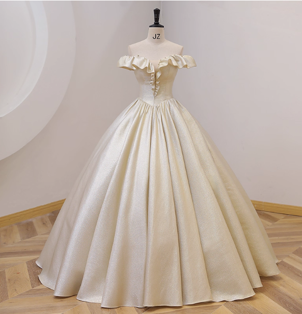 Elegant Vintage One-Shoulder Ruffle Shiny Satin Ball Gown Prom Dress Sweet 16 Dress Main image