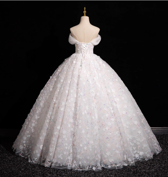 Elegant White 3D Floral Tulle Long Ball Gown Prom Dress Sweet 16 Dress