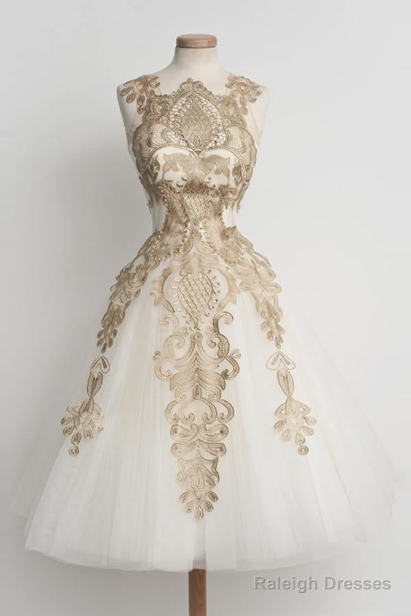 Elegant White Homecoming Dresses Knee-Length With Lace