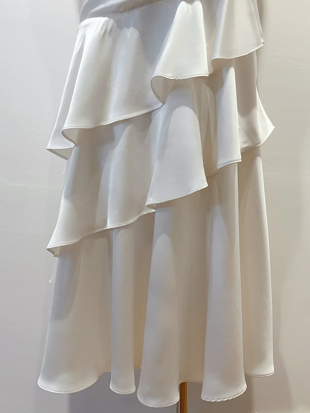 Elegant White Mermaid Ruffle Satin Formal Prom Dress Bridesmaid Dress