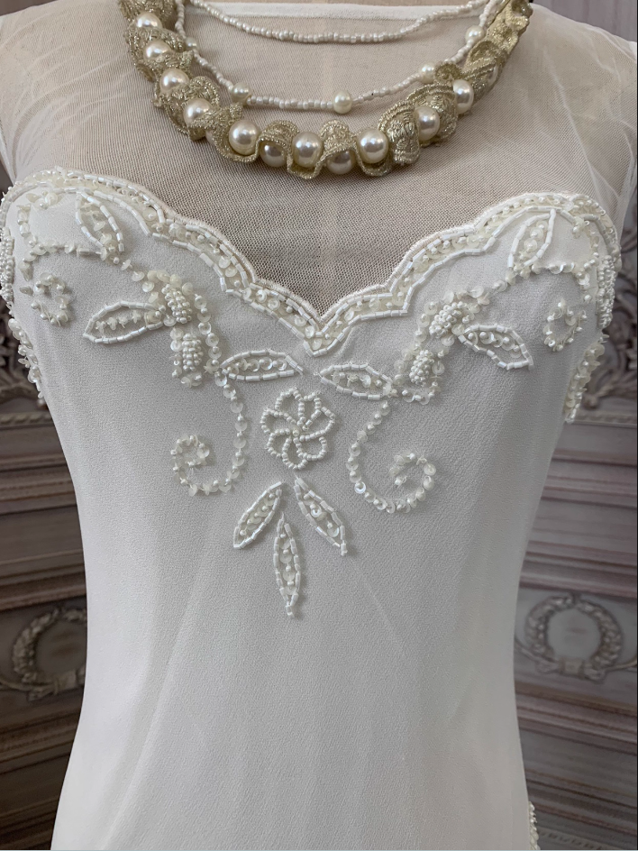 Elegant White Mermaid Sleeveless Beaded Chiffon Long Formal Prom Dress