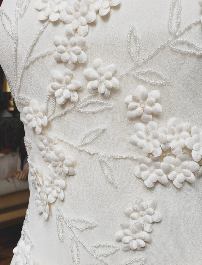 Elegant White Mermaid Spaghetti Strap U-Neck 3D Foral Embroidery Chiffon Formal Prom Dress