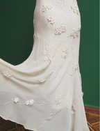 Elegant White Mermaid Spaghetti Strap U-Neck 3D Foral Embroidery Chiffon Formal Prom Dress