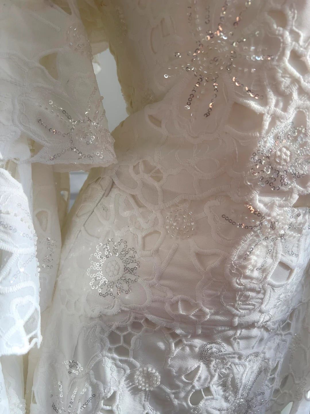 Elegant White Mermaid Strapless Off-The-Shoulder Lace Long Formal Prom Dress