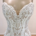 Elegant White V-Neck Mermaid Lace Wedding Dress