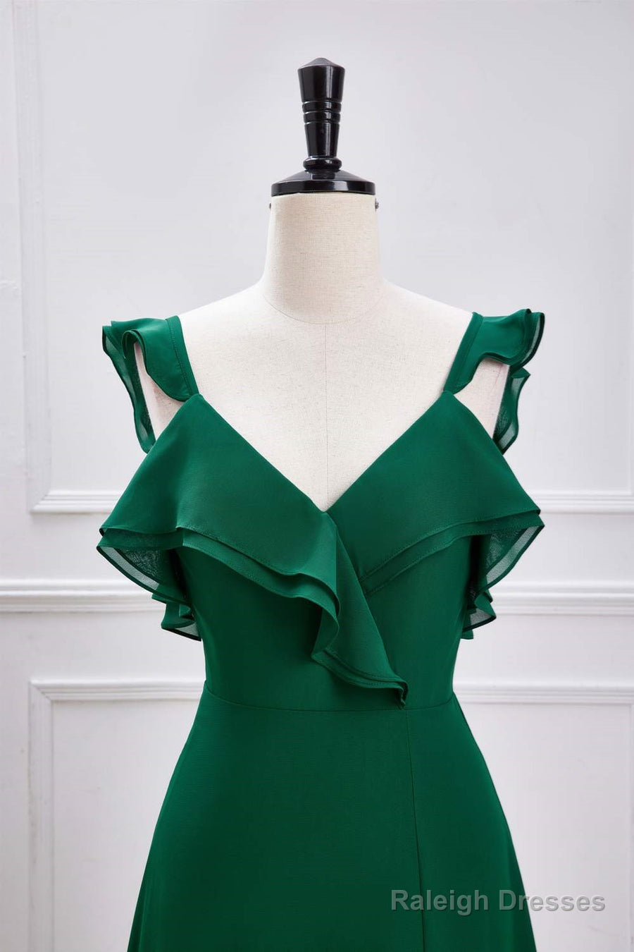 Emerald Green Ruffled Straps A-Line Bridesmaid Dresses With Slit