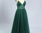 Emerald Green Beautiful V Neck Exquisite Beading Spaghetti Straps Long Tulle Handmade Custom Ball Gown Evening Dress Party Dress