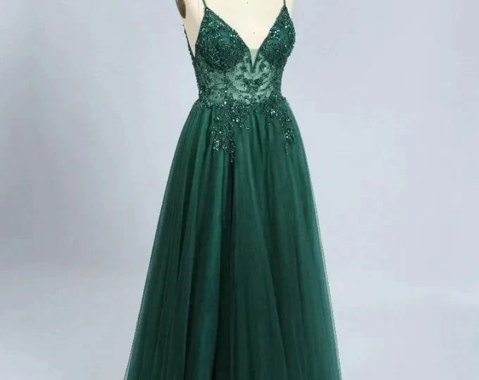 Emerald Green Beautiful V Neck Exquisite Beading Spaghetti Straps Long Tulle Handmade Custom Ball Gown Evening Dress Party Dress