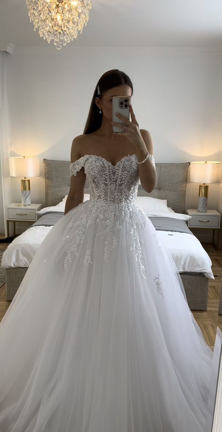 Ethereal Wedding Dresses Ball Gowns Off The Shoulder Tulle White Wedding Dress Bridal Gown Secondary image