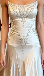 Exquisite Ivory Mermaid Long Wedding Dresses Appliques Satin Bridal Dress