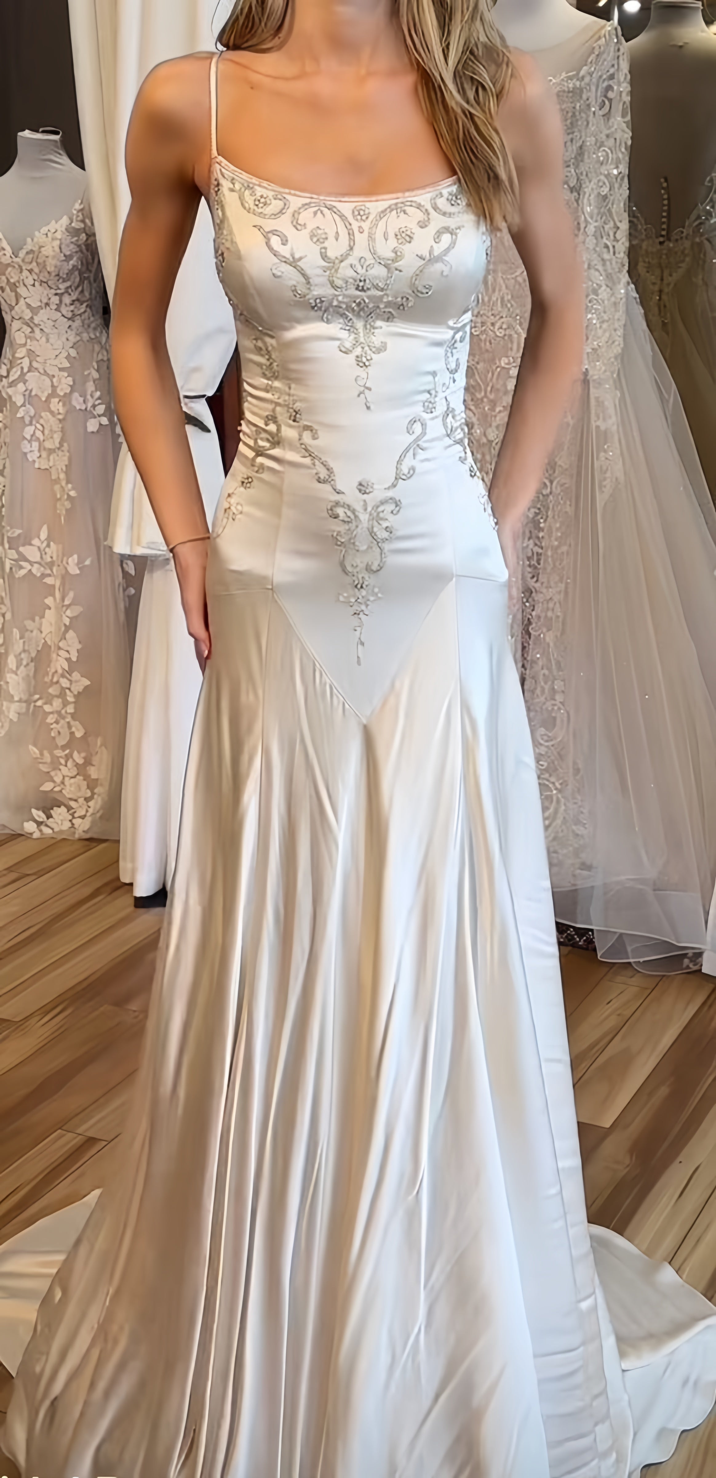 Exquisite Ivory Mermaid Long Wedding Dresses Appliques Satin Bridal Dress