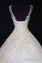 2026 A Line Wedding Dresses, Scoop Tulle With Applique And Beads Lace Up