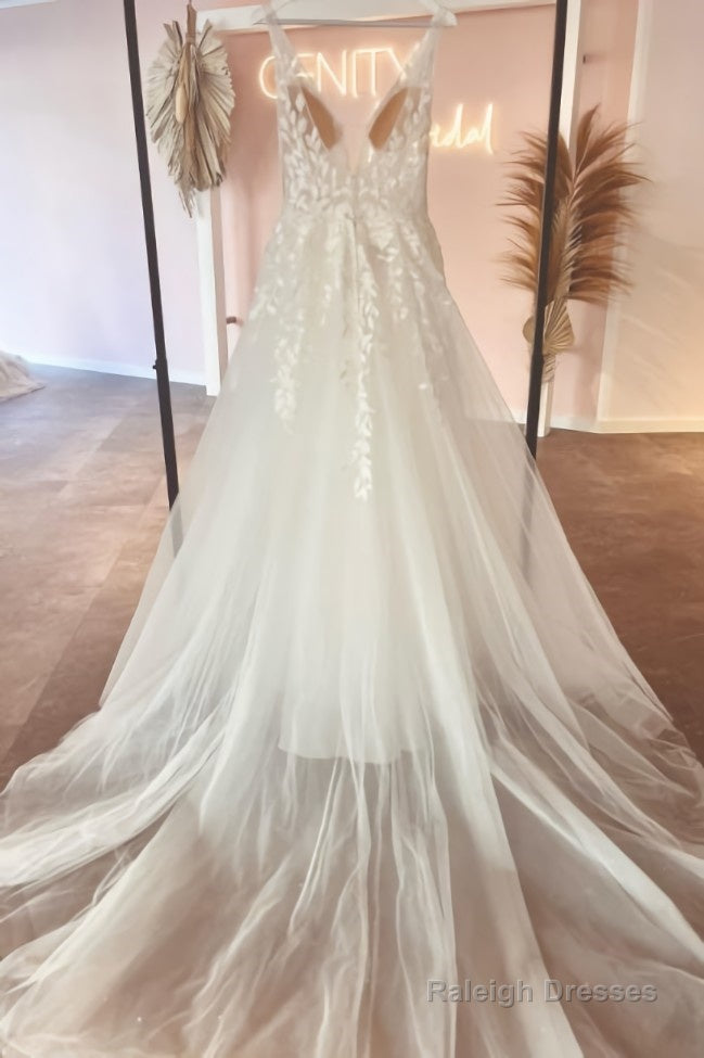 Fabulous Sweetheart Long V Neck Sleeveless Lace Wedding Dresses Online Secondary image