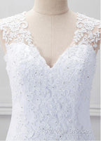 Fabulous Tulle V-Neck Neckline Mermaid Wedding Dress With Beaded Lace Appliques