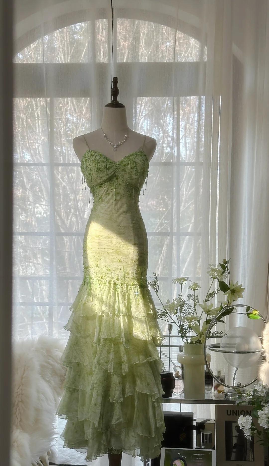 Fairytale Green Mermaid Vintage Prom Dress Sweetheart Chiffon Beaded Layed Prom Dress Main image