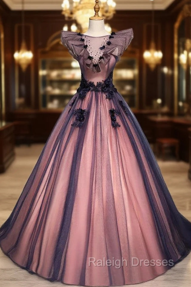 Fashion Purple Tulle Appliques Beading Quinceanera Dress Main image