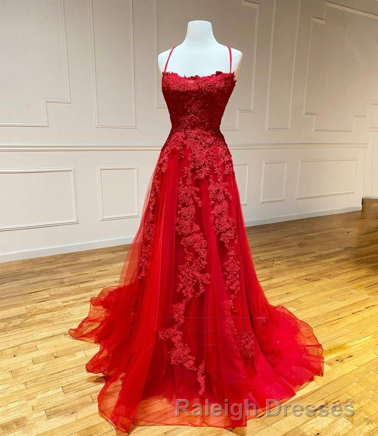 Red Long Prom Dresses Chic & Modern Lace Applique Straps Formal Dress Main image