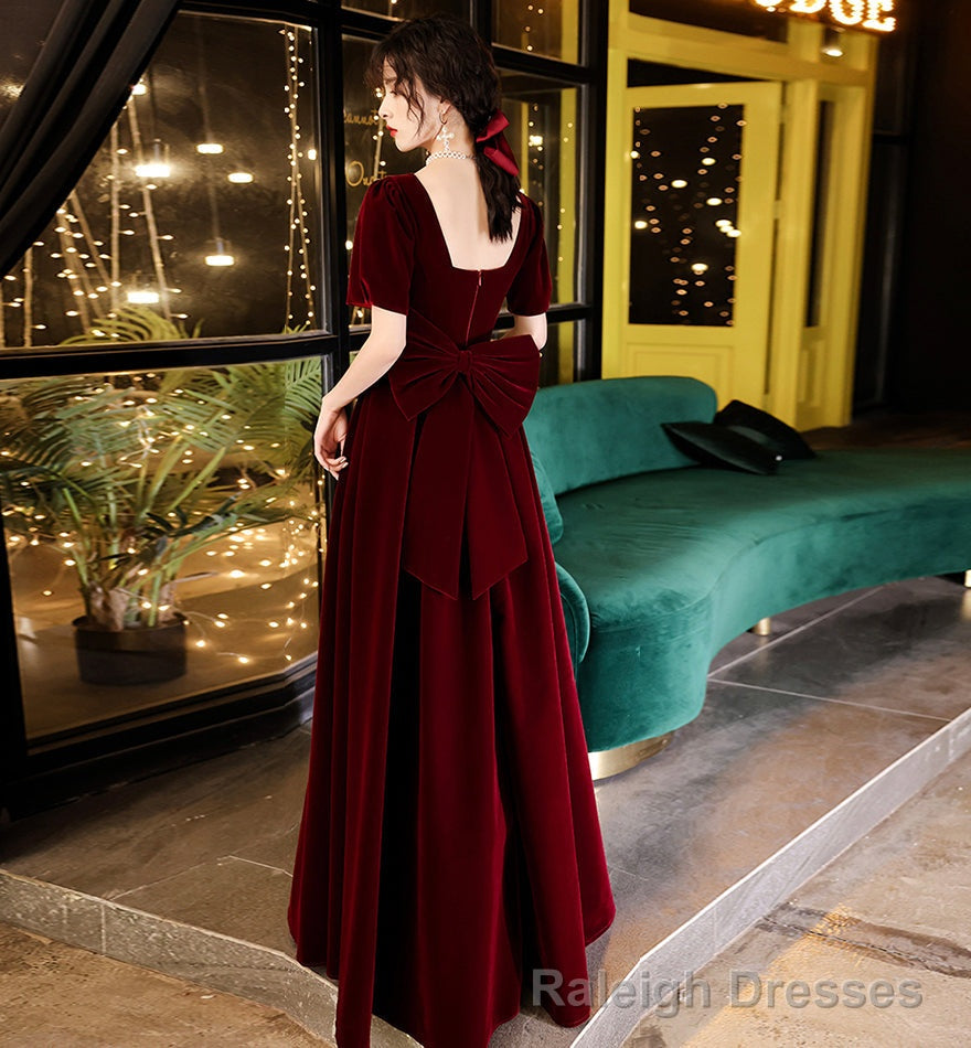 Cute velvet short prom dress with bow party dress Secondary image