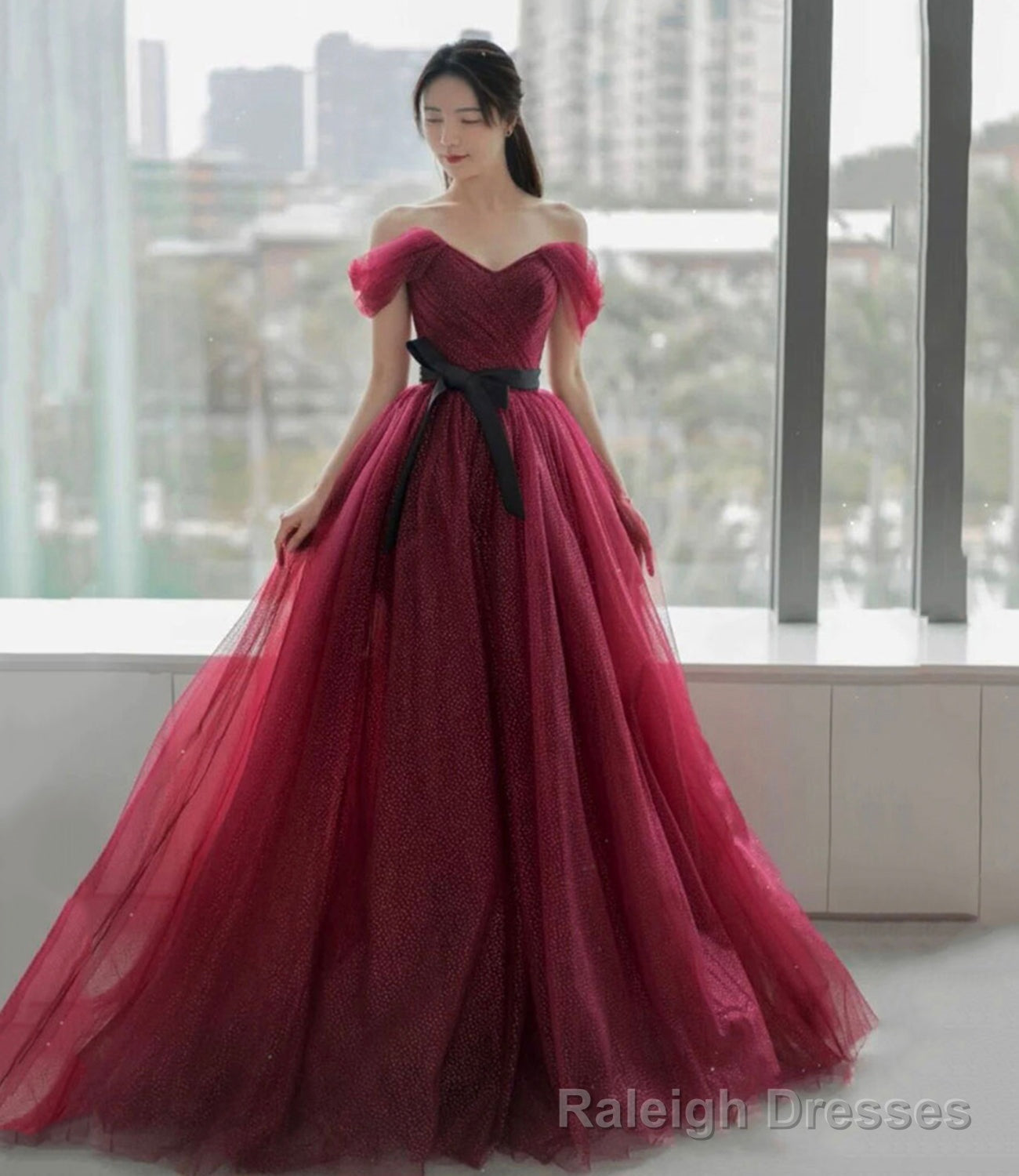Burgundy tulle long A line prom dress evening dress Main image