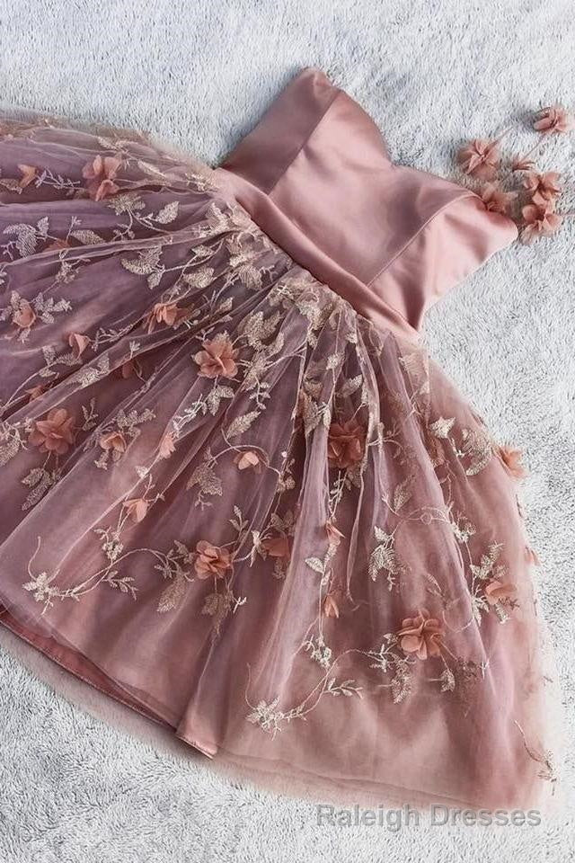 Floral Appliqued Sweet 16 Dress A Line Tulle Homecoming Dresses Secondary image