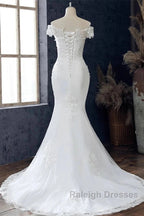 Floral Lace Off-The-Shoulder Trumpet Wedding Dresses