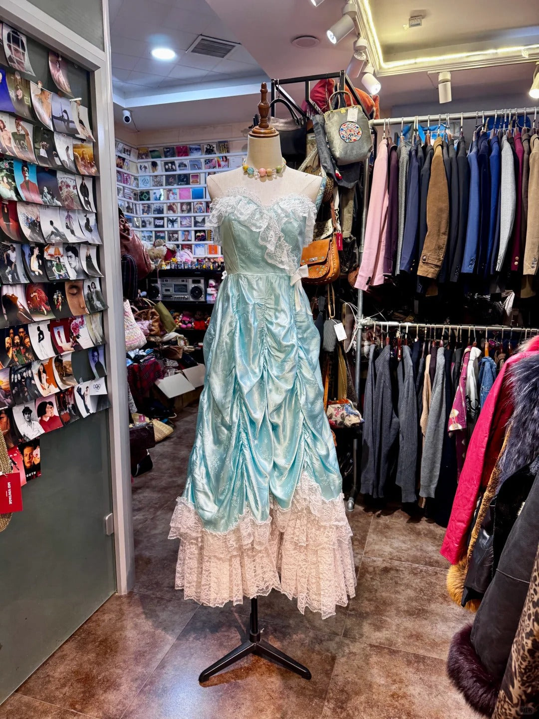 French Retro Mint Green A-Line Strapless Lace Ruffle Satin Long Formal Prom Dress Main image