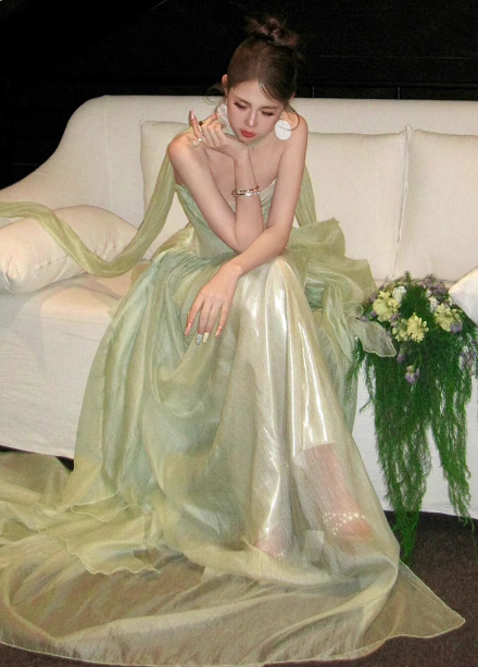 Gentle Light Green A-Line Strapless Layered Ruffled Tulle Train Formal Prom Dress