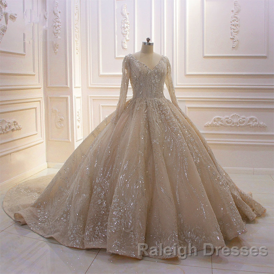 Glamorous Long Sleeve V-neck Sequin Beading Ball Gown Wedding Dress Secondary image