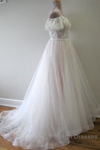 Glorious Cold-shoulder Chapel Train Wedding Dresses