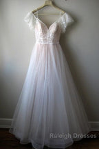 Glorious Cold-shoulder Chapel Train Wedding Dresses