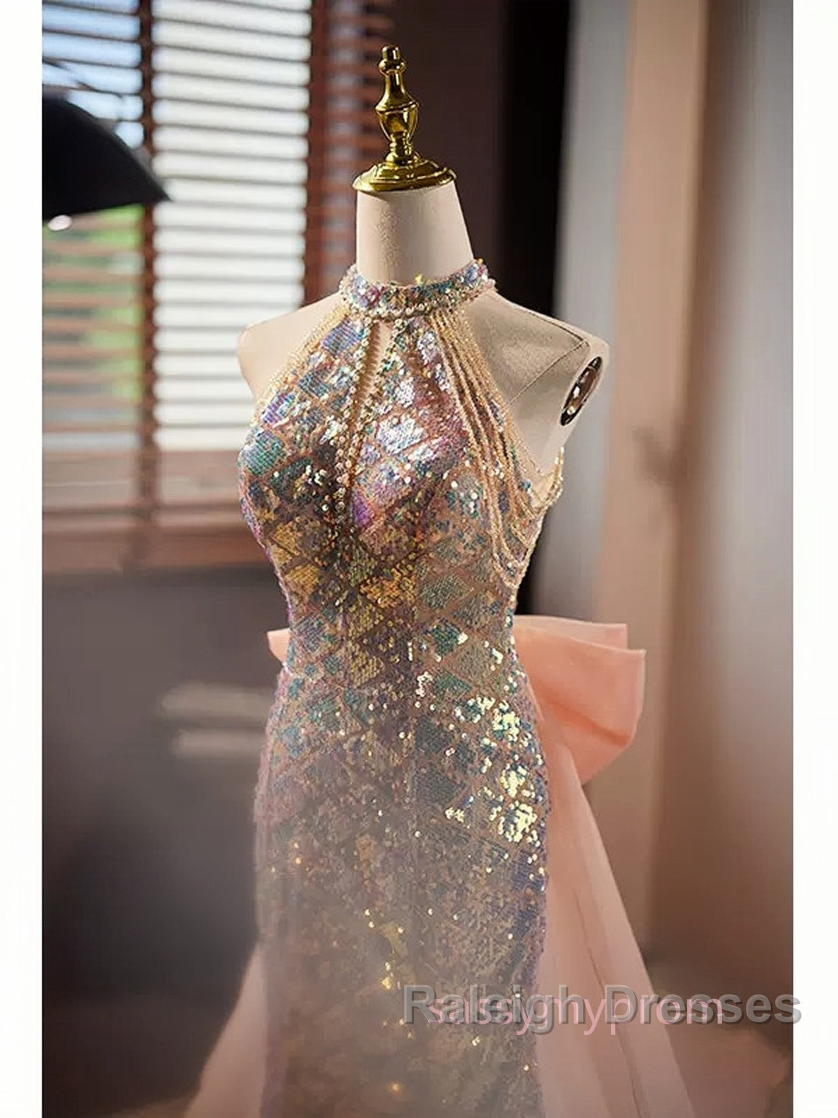 Gold Halter Beading Sequin Mermaid Prom Dresses With Detachable Bow