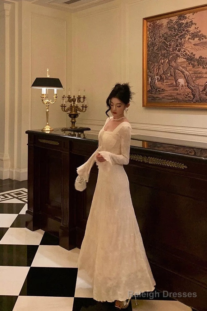 Gorgeous A-Line Long Sleeves White Lace Date Night Dresses Prom Dress Birthday Outfits