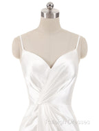 Gorgeous Beach Wedding Dresses Mermaid Sleeveless Evening Dresses V Neck Straps Split Ivory Bridal Gown With Court Train