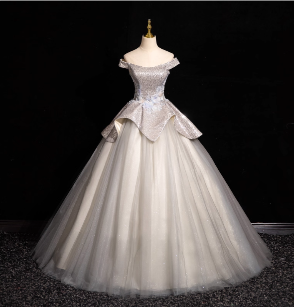 Gorgeous Court Silver-White One-Shoulder Sequin Tulle Long Ball Gown Prom Dress Sweet 16 Dress Main image