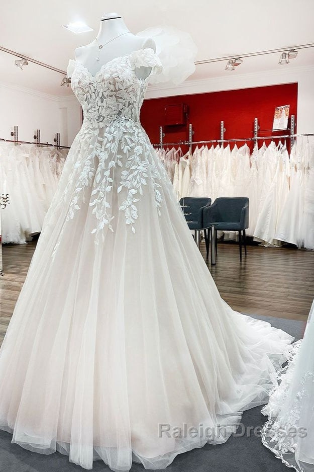 Gorgeous Long A Line Off-the-shoulder Tulle Lace Ruffles Wedding Dresses