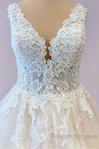 Gorgeous Long A Line Tulle Wedding Dresses With Appliques Lace