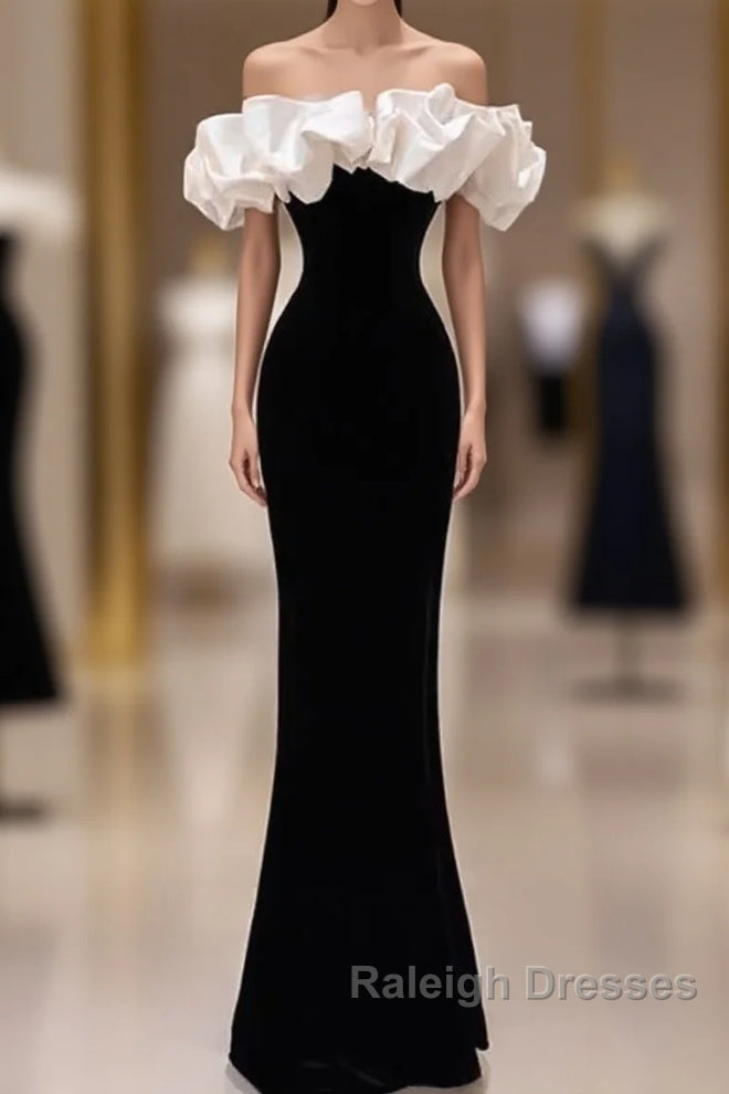 Gorgeous Mermaid Off The Shoulder Black Prom Dresses Main image